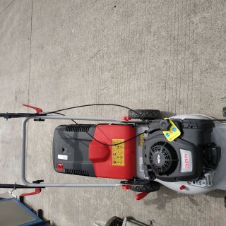 百利通自走草坪機(jī)，自動(dòng)風(fēng)門油門